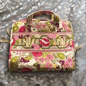Vera Bradley Hanging Traveling Organizer